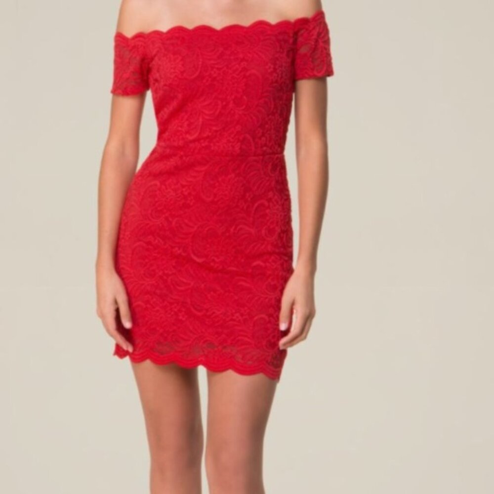 NWT NEW Bebe Off the Shoulder Scallop Lace Dress HIGH RISK RED Size Small